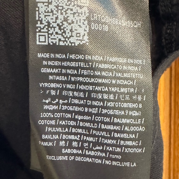 NWOT/Men’s Guess T-Shirt - Picture 7 of 7